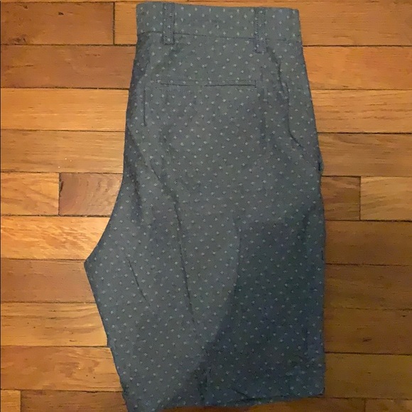 Old Navy Shorts - Picture 4 of 4